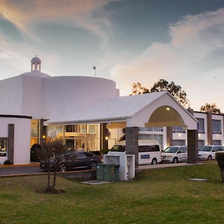 Hotel Aeropuerto Morelia Alvaro Obregon Kültér fotó