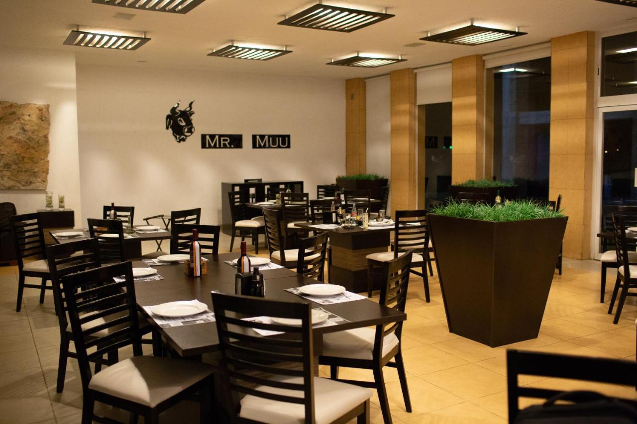 Hotel Aeropuerto Morelia Alvaro Obregon Kültér fotó
